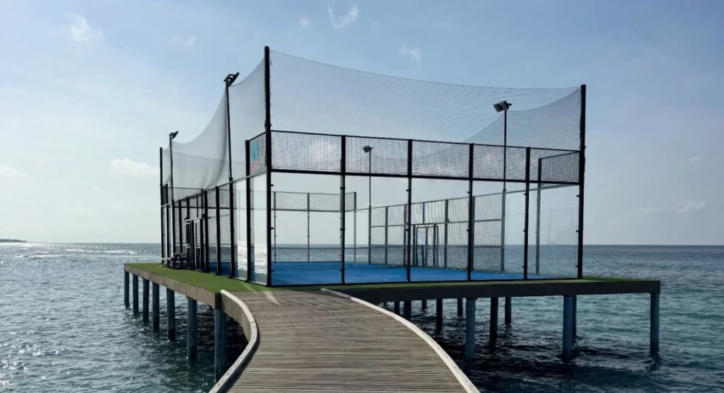 Terrains de padel du fabricant — Meyyafushi Maldives